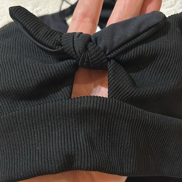 L Space Terra Ribbed keyhole cutout Racerback swim top. NWOT. XS - Picture 7 of 8